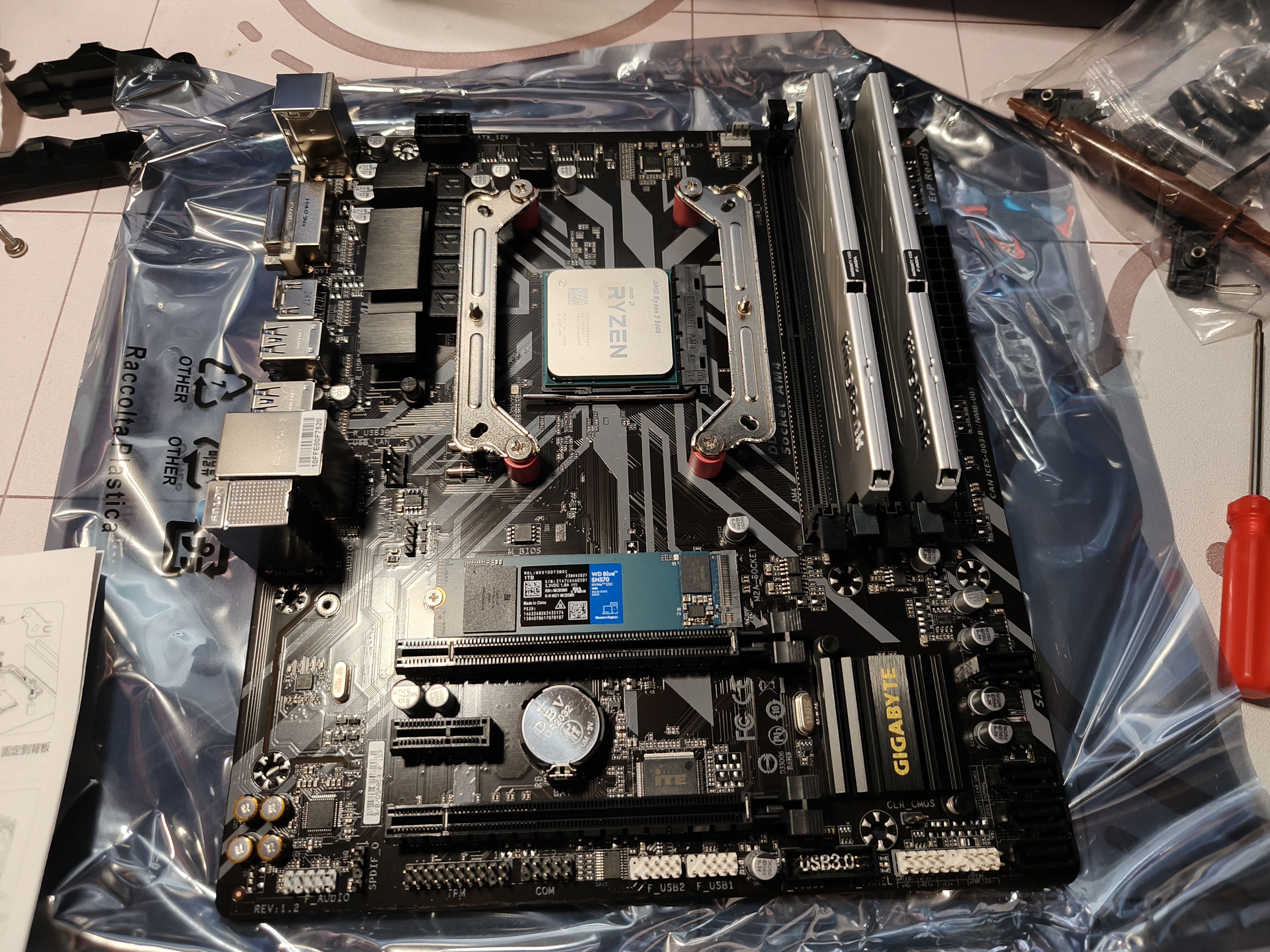 主板组装完成 5.jpg